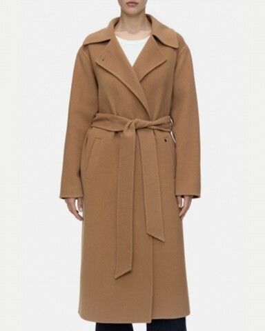 closed  wrap coat