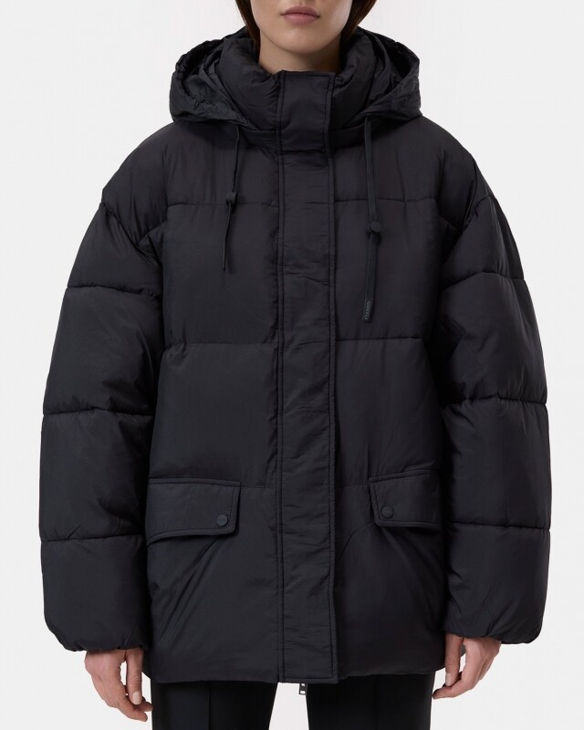 closed  puffer jacket zwart