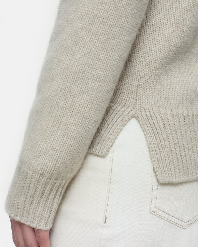 closed  premium cashmere knit beige